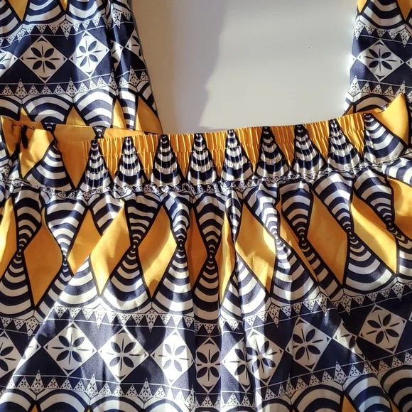 Women's Pants - Picture 7 of 12